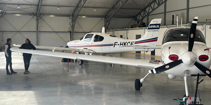 cobertizo para aviones